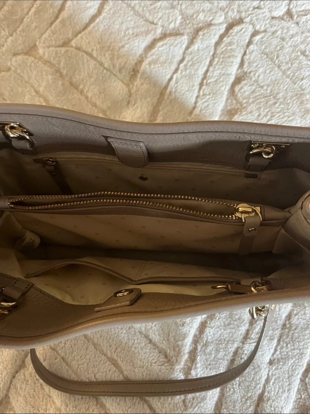 kate spade gray taupe leather shoulder bag with gold-tone chain straps